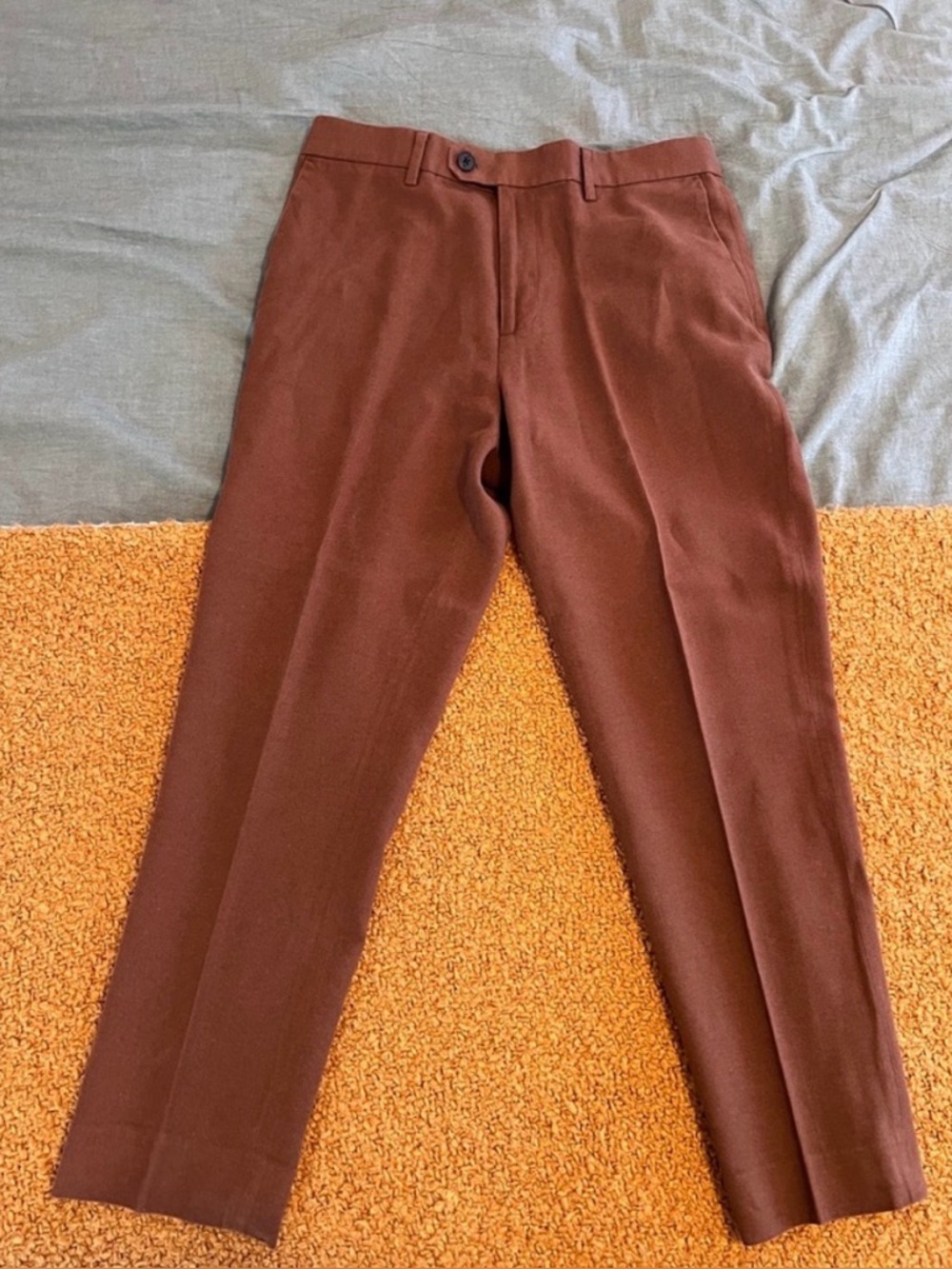 Banana Republic Flat front trousers in Tobacco/Caramel/Toffee color size 31x30